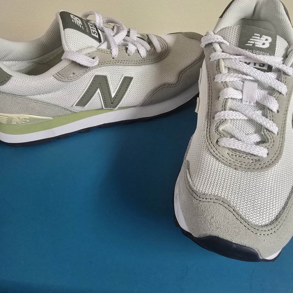 New Balance Gray and White Sneakers - Picture 2 of 4